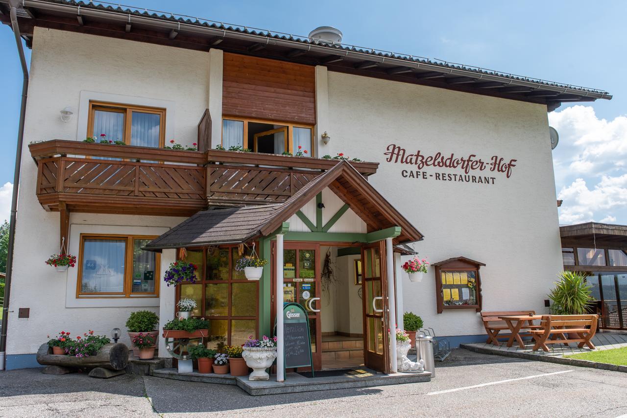 Hotel-Cafe-Restaurant Matzelsdorfer Hof มิลชตัทท์ ภายนอก รูปภาพ